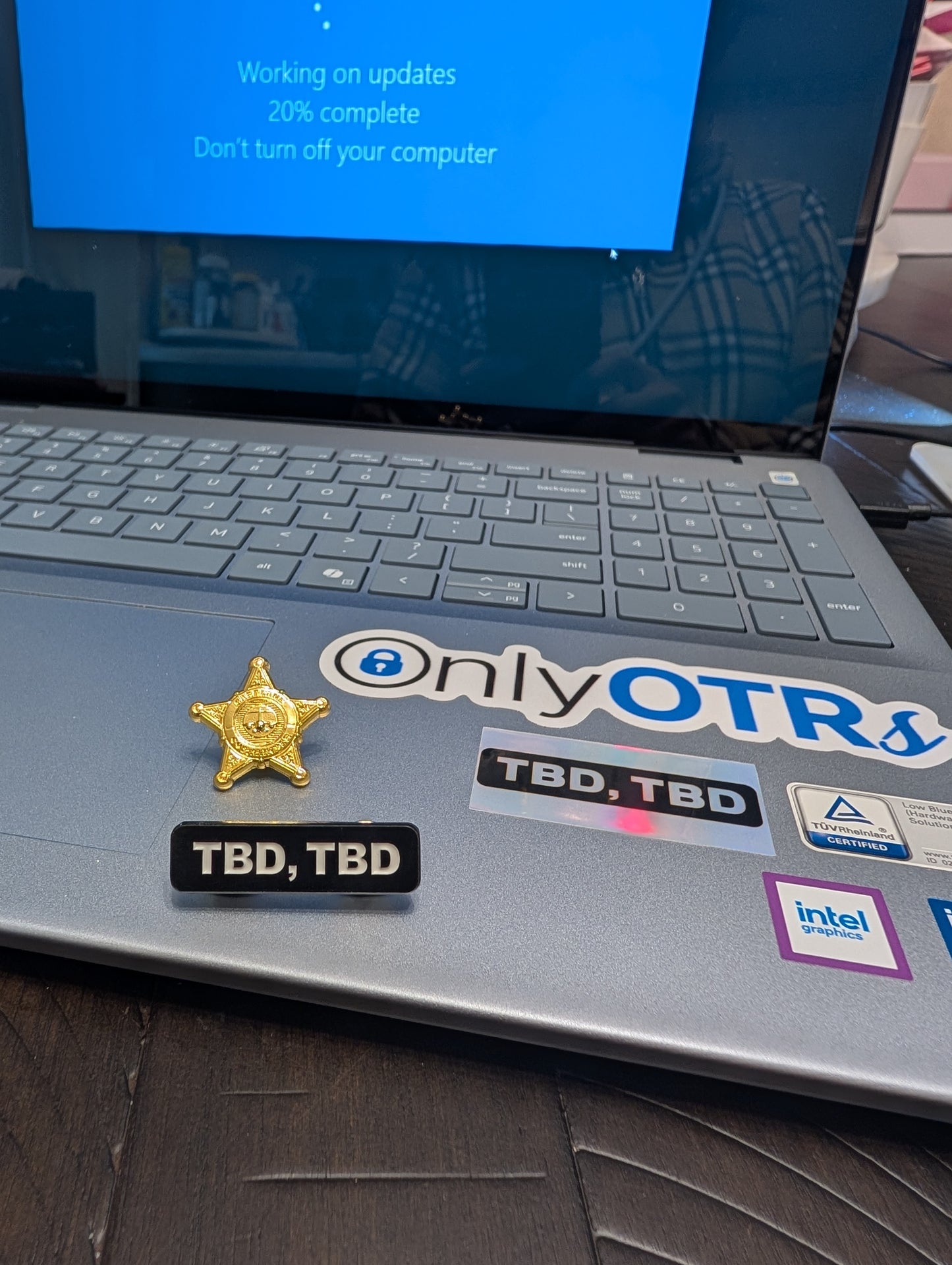 Collectible CPC metal plated star pin